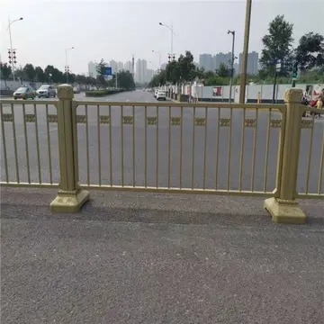 永年噴塑高速護欄板生產(chǎn)廠家