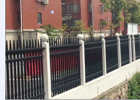 阿勒泰高速護欄板價格低