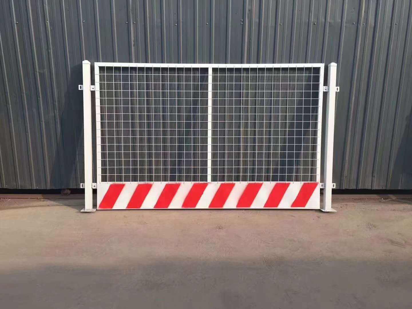 玉溪高速公路護(hù)欄安裝