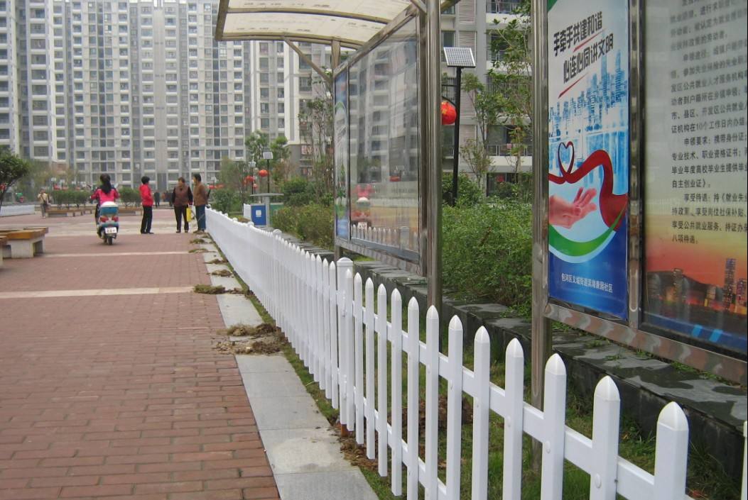 圓管高速公路綠色鐵絲護欄網廠家