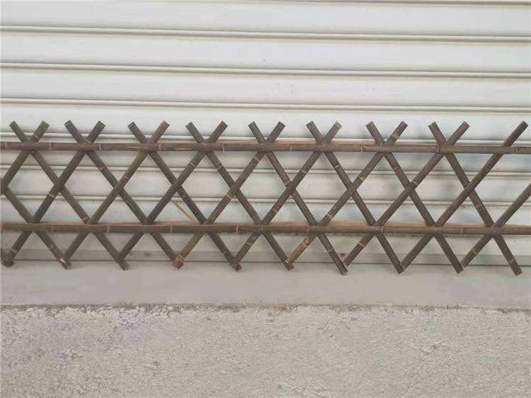 岳武高速中央護欄支架墜