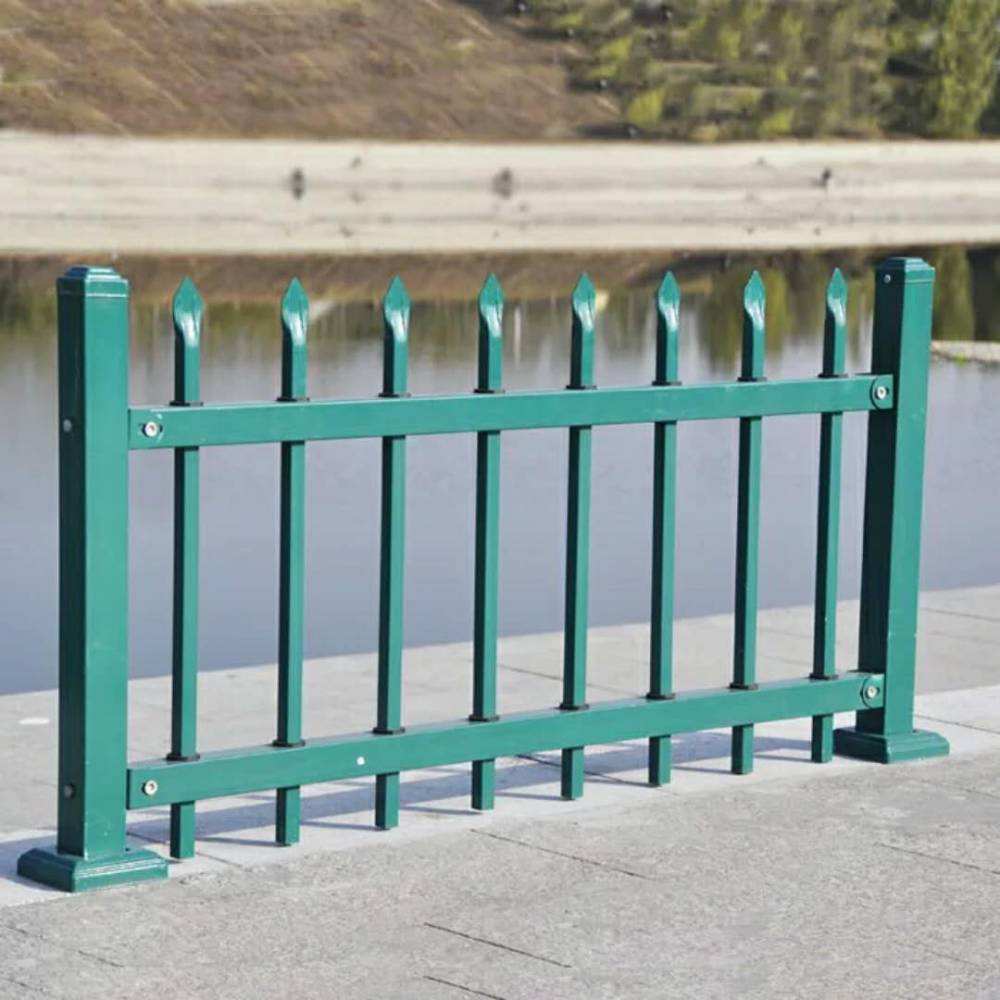 岳陽高速公路護欄板滾壓成型設備