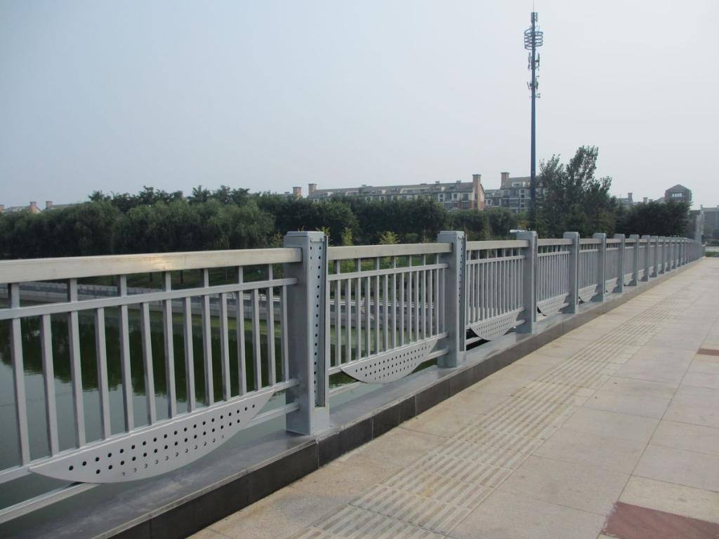 云貴川高速護欄