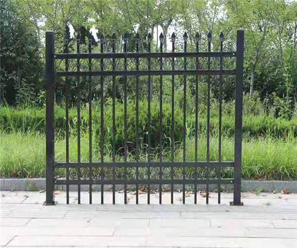 云南高速公路護欄板價格