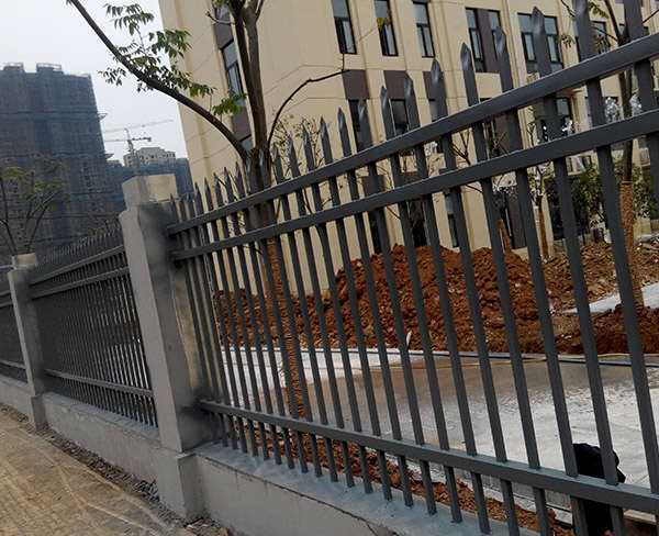 云南高速公路護欄生產廠