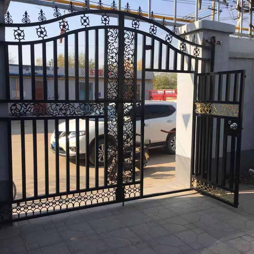 云南高速護欄板柱帽